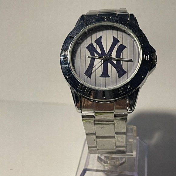 New York Yankees LOGO Stainless Steel Watch NEW Wh - Picture 8 of 9